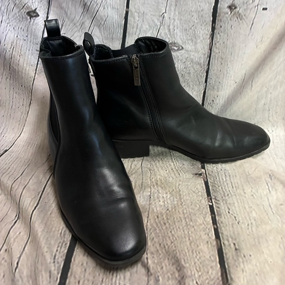 AK Anne Klein‎ Women’s Cara iFlex Black Zipper Heeled Boot Booties Size 9.5 GUC - Picture 2 of 10